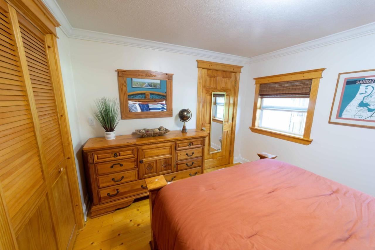 The Charming Glenn Cottage! Walk To Lake Michigan! Fennville Exterior foto