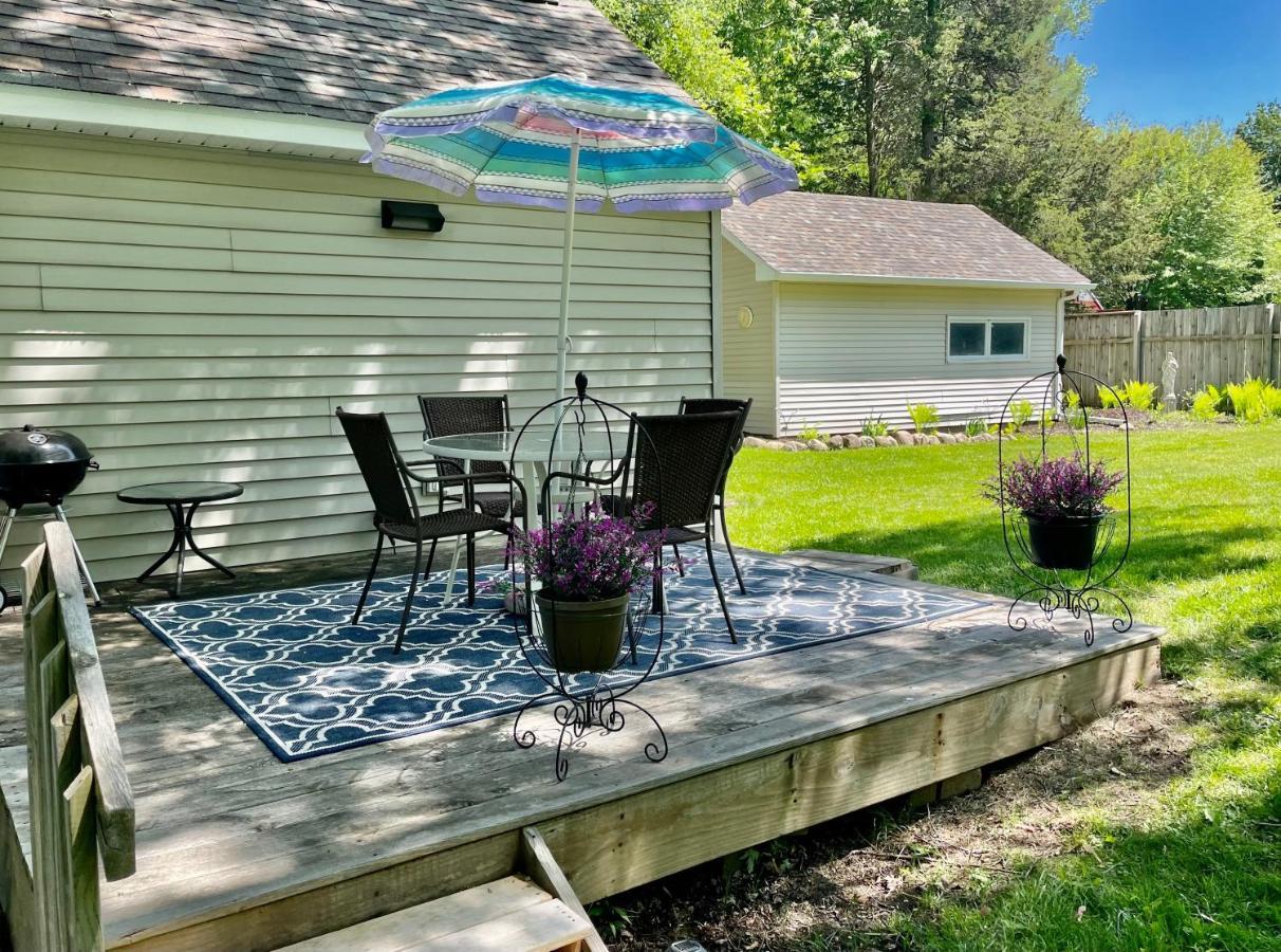 The Charming Glenn Cottage! Walk To Lake Michigan! Fennville Exterior foto